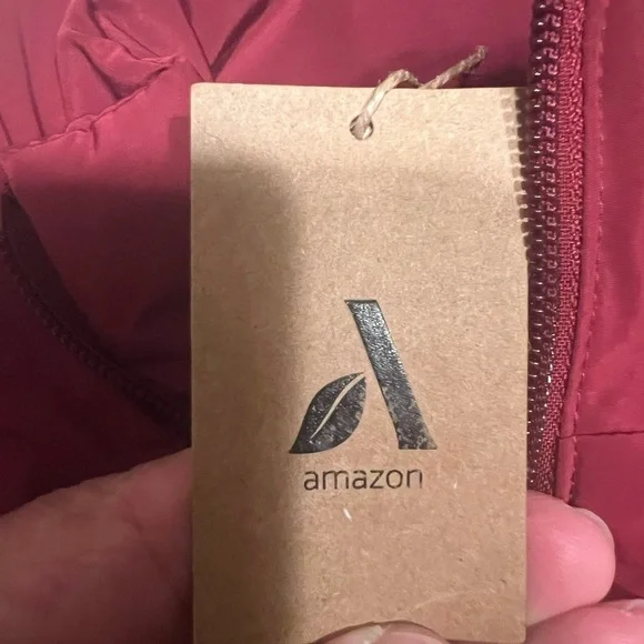 NWT Amazon Essentials Men's Red Thick Puffer Vest Size L🔥🔥 MSRP $50 (B3) - Picture 7 of 8